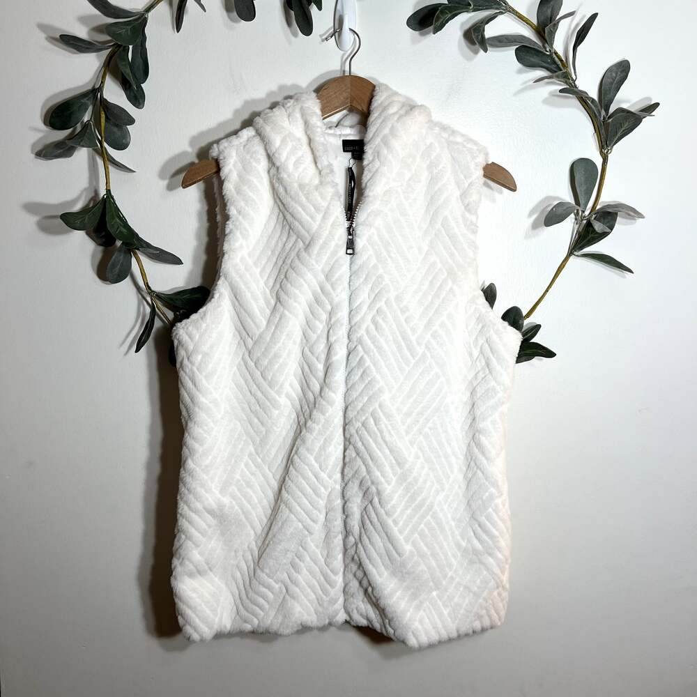 NWT Coco + Carmen White Furry Vest LAST CALL